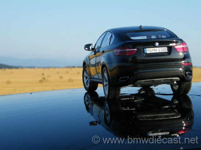 BMW X6 E71 Black Kyosho 1:18