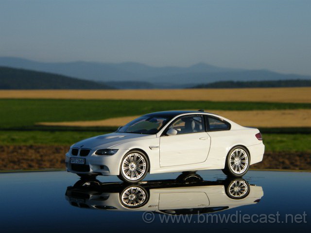 BMW M3 E92 White Kyosho 1:18