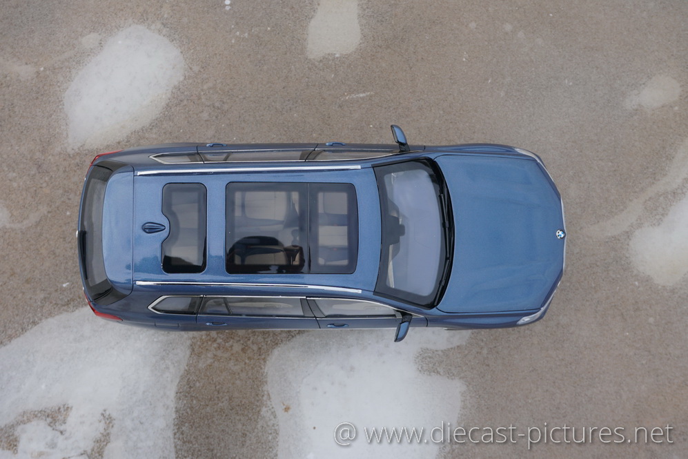 BMW-X7-G07-Blue-Norev-1-18